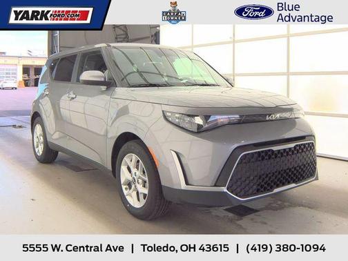 Steel Gray 2025 Kia Soul LX