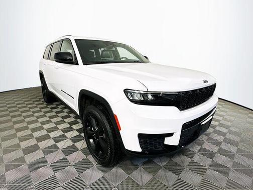 2023 Jeep Grand Cherokee L Laredo