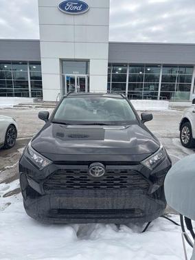 2020 Toyota RAV4 LE