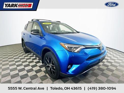 2017 Toyota RAV4 SE