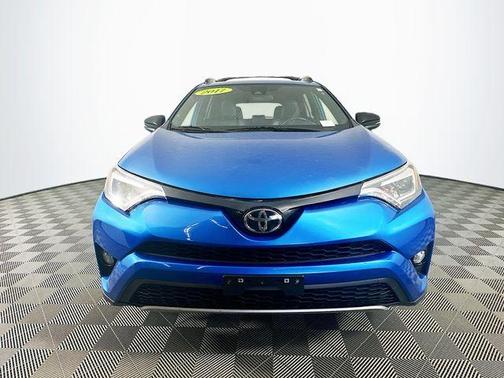 2017 Toyota RAV4 SE