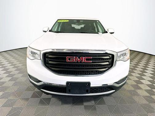 2017 GMC Acadia SLE-1