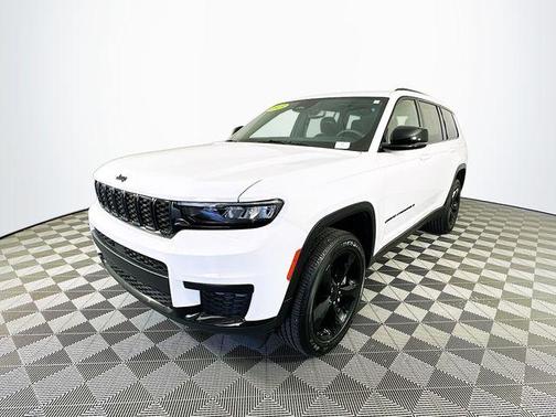 2023 Jeep Grand Cherokee L Laredo