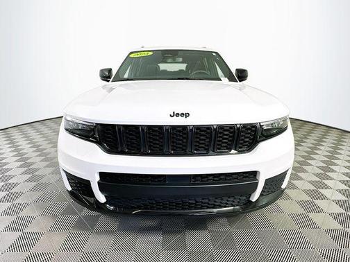 2023 Jeep Grand Cherokee L Laredo