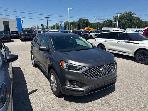 Carbonized Gray Metallic 2024 Ford Edge SEL
