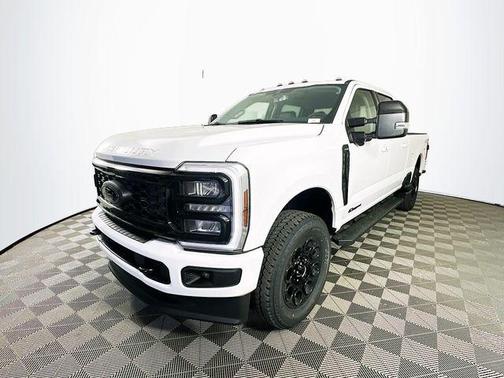 2025 Ford F-350 Lariat Super Duty