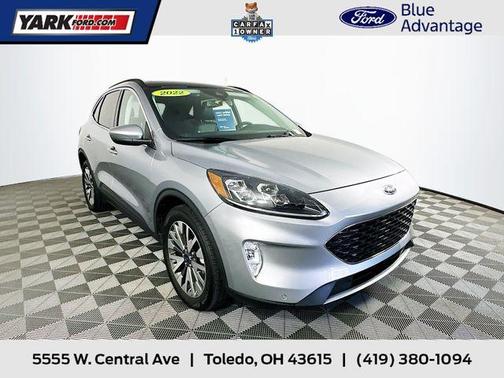 2022 Ford Escape Titanium