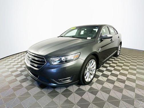 2017 Ford Taurus Limited