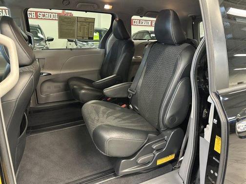 2014 Toyota Sienna SE