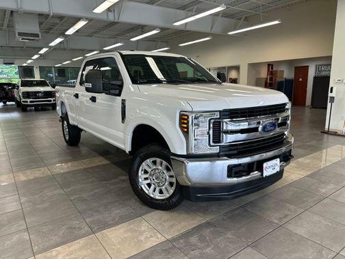 Oxford White 2018 Ford F-250 XLT