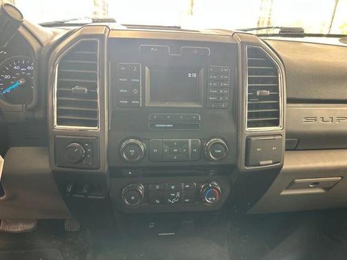 Oxford White 2018 Ford F-250 XLT