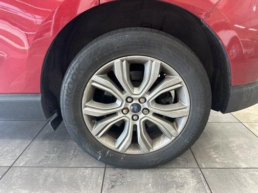 Rapid Red Metallic Tinted Clearcoat 2022 Ford Edge Titanium