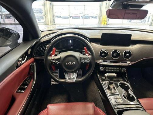 2023 Kia Stinger GT-Line