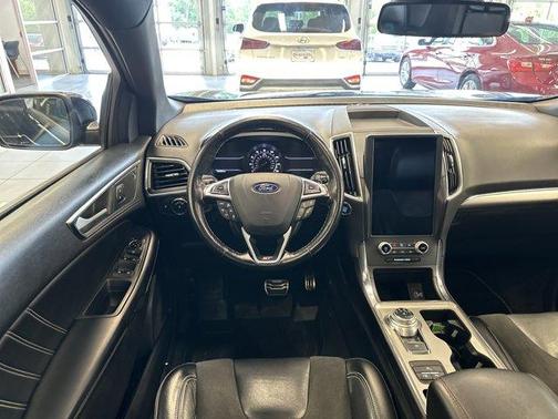 2022 Ford Edge ST