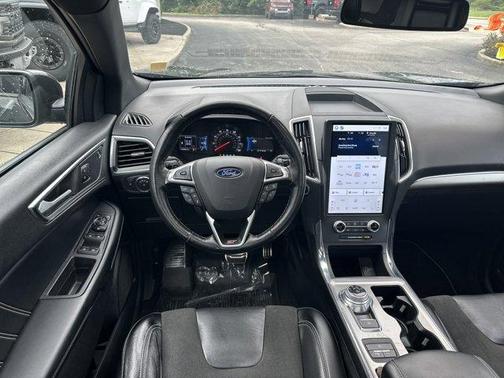 2022 Ford Edge ST