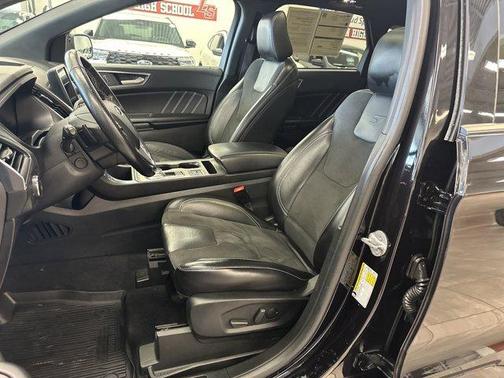 2022 Ford Edge ST