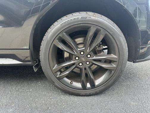 2022 Ford Edge ST