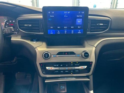 Forged Green Metallic 2023 Ford Explorer XLT