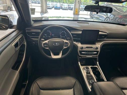 Agate Black Metallic 2023 Ford Explorer XLT