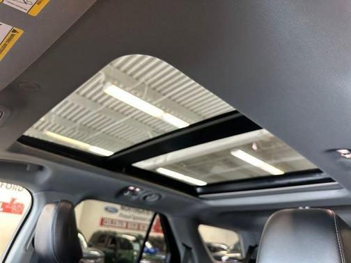 Agate Black Metallic 2023 Ford Explorer XLT