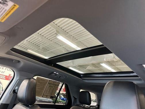 Agate Black Metallic 2023 Ford Explorer XLT