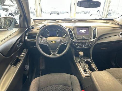 Mosaic Black Metallic 2024 Chevrolet Equinox LT