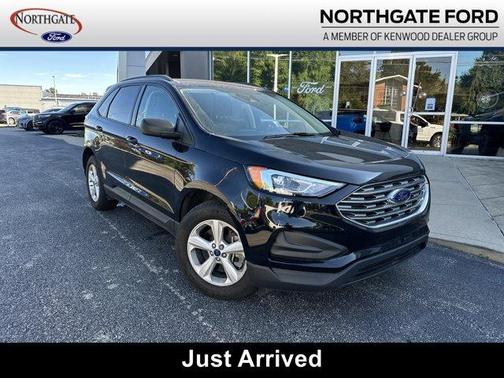 2022 Ford Edge SE