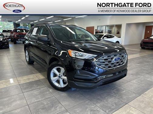 2022 Ford Edge SE