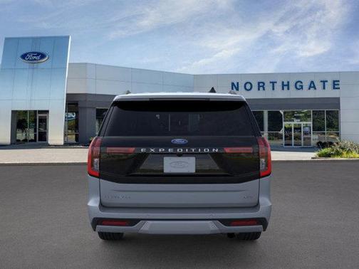 Glacier Gray Metallic 2026 Ford Expedition Max Platinum