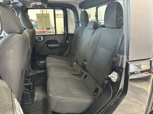 2020 Jeep Gladiator Sport