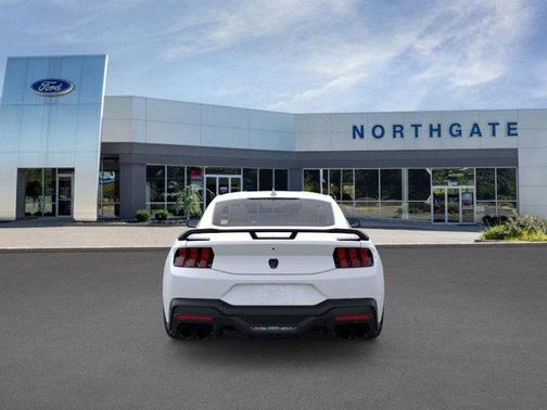 2025 Ford Mustang Dark Horse