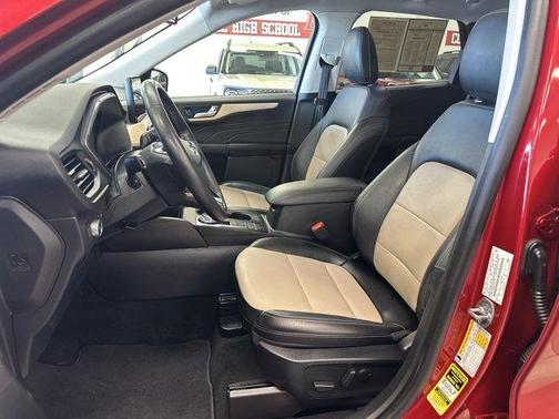 2021 Ford Escape Titanium