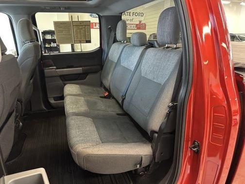 Hot Pepper Red Metallic Tinted Clearcoat 2023 Ford F-150 XLT