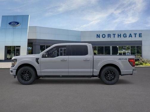 Avalanche 2026 Ford F-150 XLT