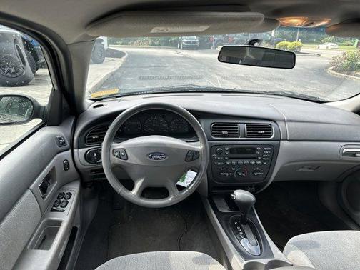 2002 Ford Taurus SES