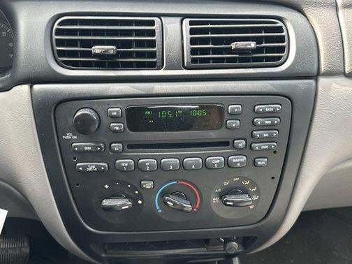 2002 Ford Taurus SES