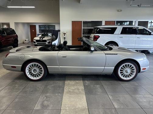 2004 Ford Thunderbird Deluxe