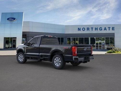 2025 Ford F-350 XLT