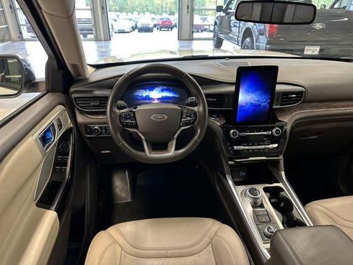 2022 Ford Explorer Platinum