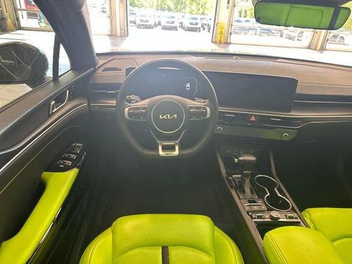 Aurora Black Pearl 2026 Kia K5 GT
