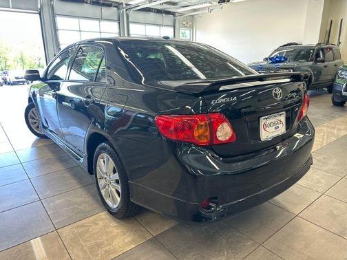 Black Sand Pearl 2009 Toyota Corolla S
