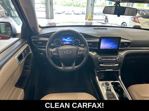 Rapid Red Metallic Tinted Clearcoat 2020 Ford Explorer XLT