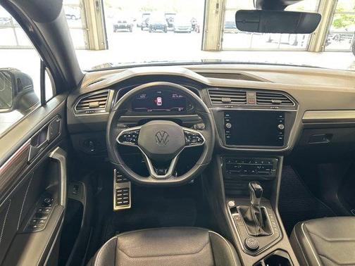 2024 Volkswagen Tiguan 2.0T SEL R-Line
