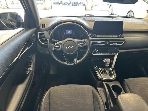 2022 Kia Seltos S