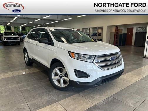Oxford White 2018 Ford Edge SE