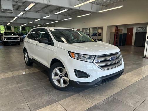 Oxford White 2018 Ford Edge SE