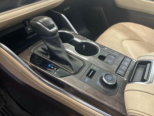 Celestial Silver Metallic 2021 Toyota Highlander Limited