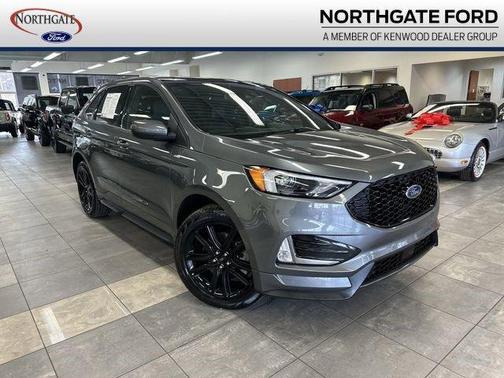 Carbonized Gray Metallic 2024 Ford Edge ST Line