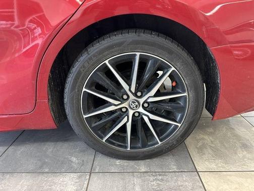 Red 2021 Toyota Camry SE
