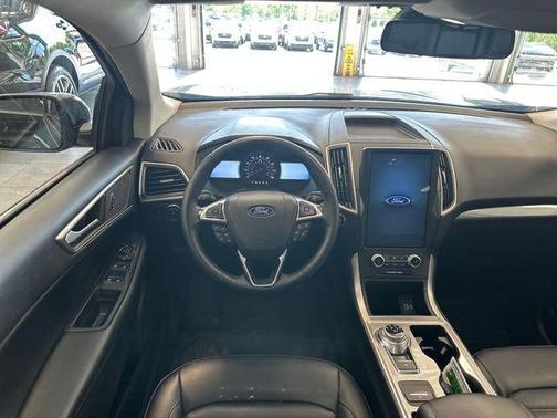 Agate Black Metallic 2024 Ford Edge SEL